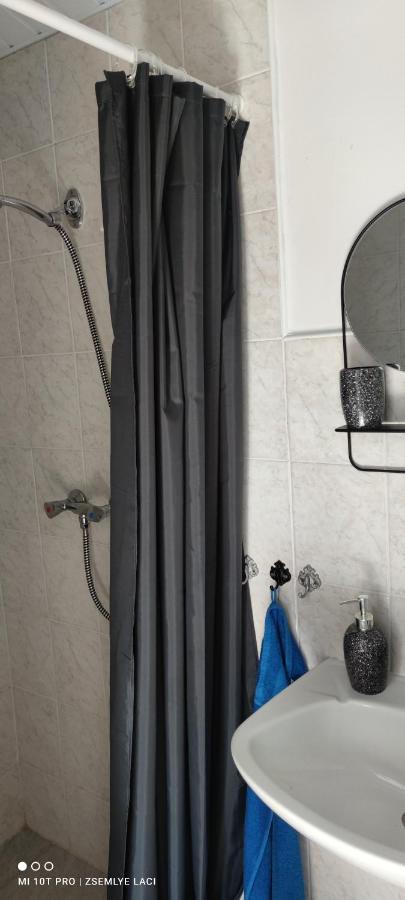 Appartamento Hodosi Apartman Veľký Meder Esterno foto
