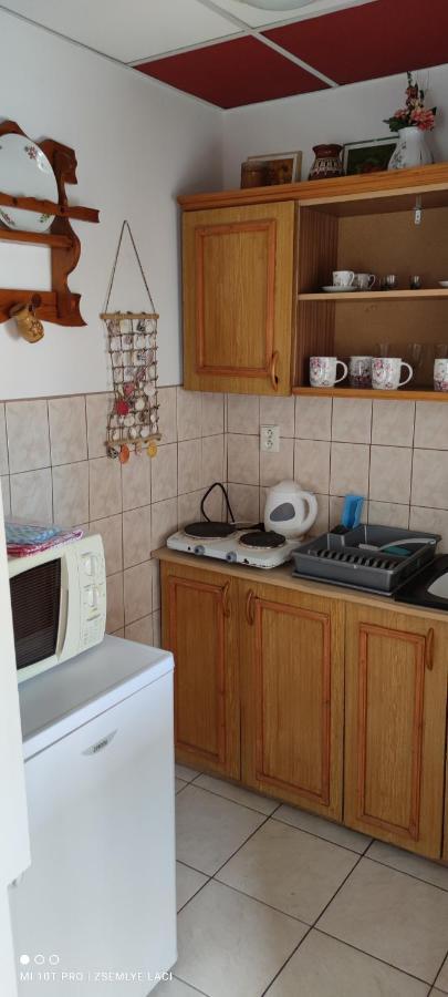 Appartamento Hodosi Apartman Veľký Meder Esterno foto