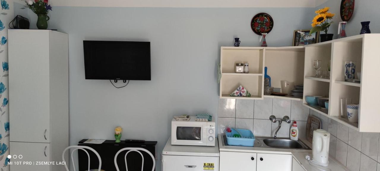 Appartamento Hodosi Apartman Veľký Meder Esterno foto