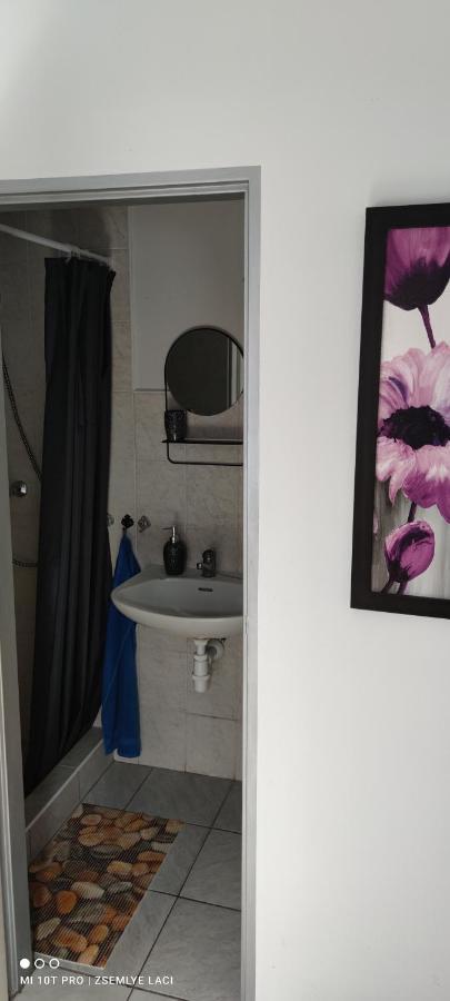 Appartamento Hodosi Apartman Veľký Meder Esterno foto